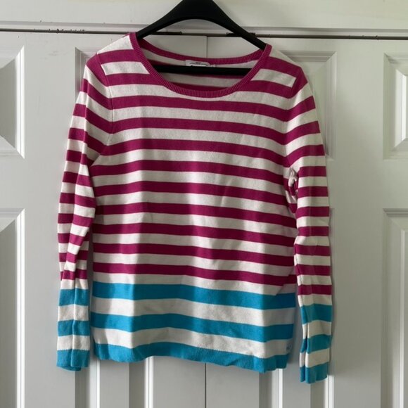 ⭐️ Vineyard Vines Striped Pullover - Picture 1 of 6